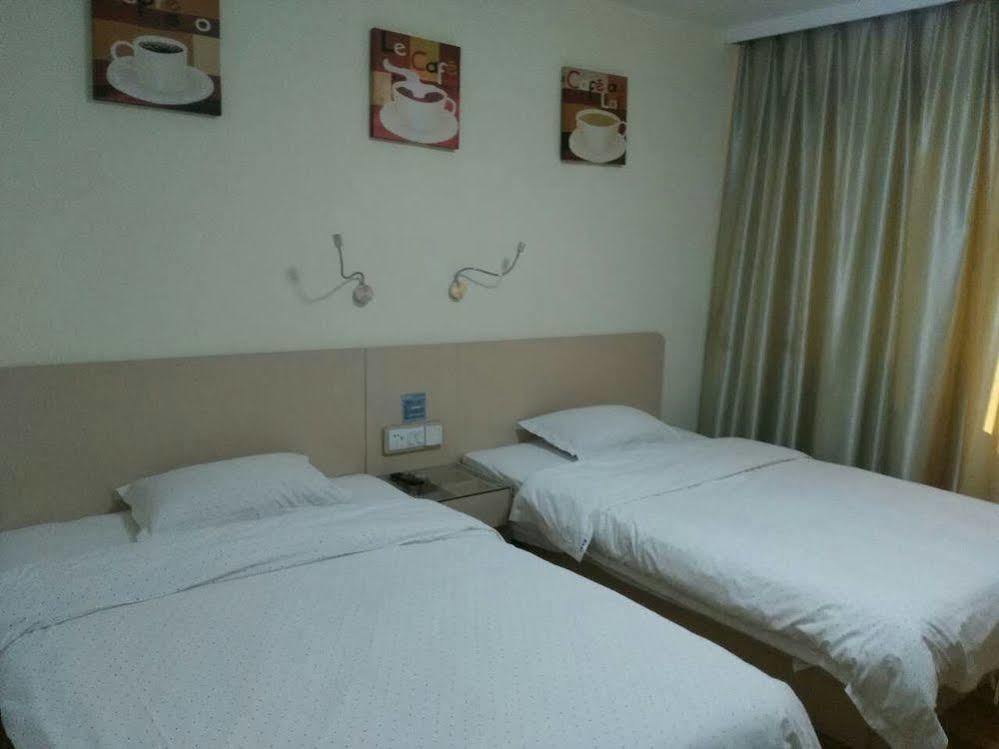 Yimi Inn Shiqiao Metro Sation Pedestrian Street Branch Гуанджоу Екстериор снимка